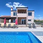 Pascal By Istra Vacation