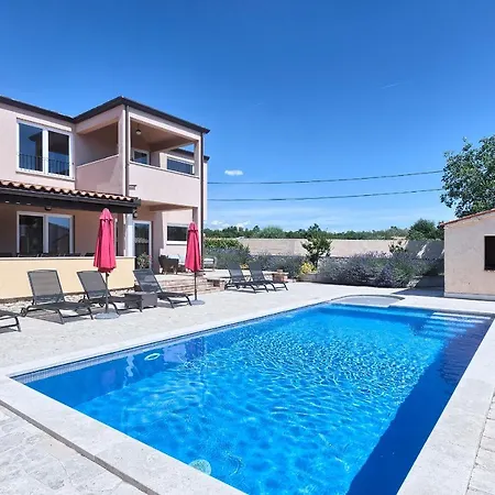 Pascal By Istra Vacation *
