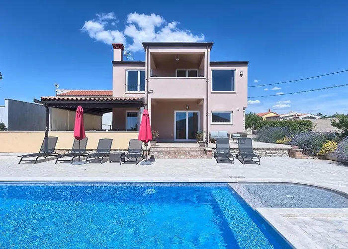 Pascal By Istra Vacation