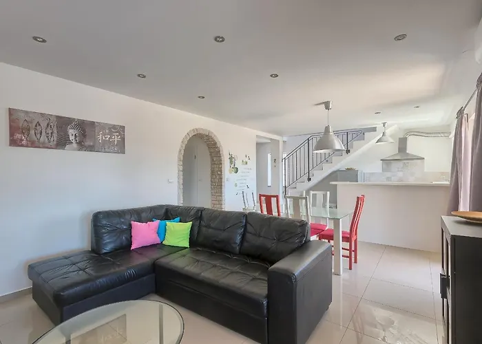 Pascal By Istra Vacation